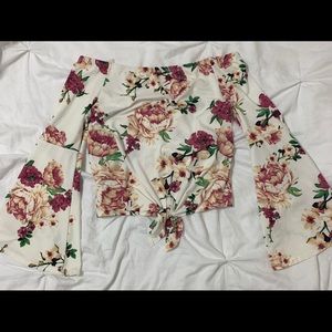 flower flear crop top/shirt